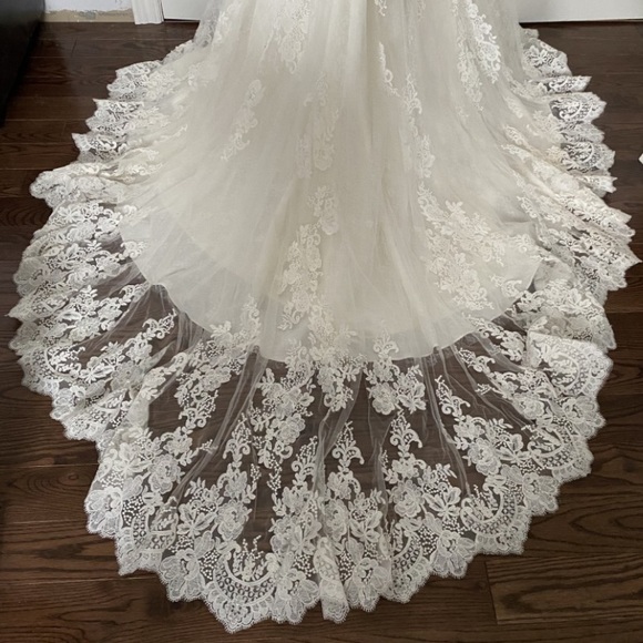 Kenneth Winston wedding dress - Picture 8 of 11